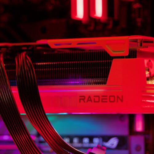 SteamOS对决Windows：8GB显卡性能之战，为何Windows仍占上风？