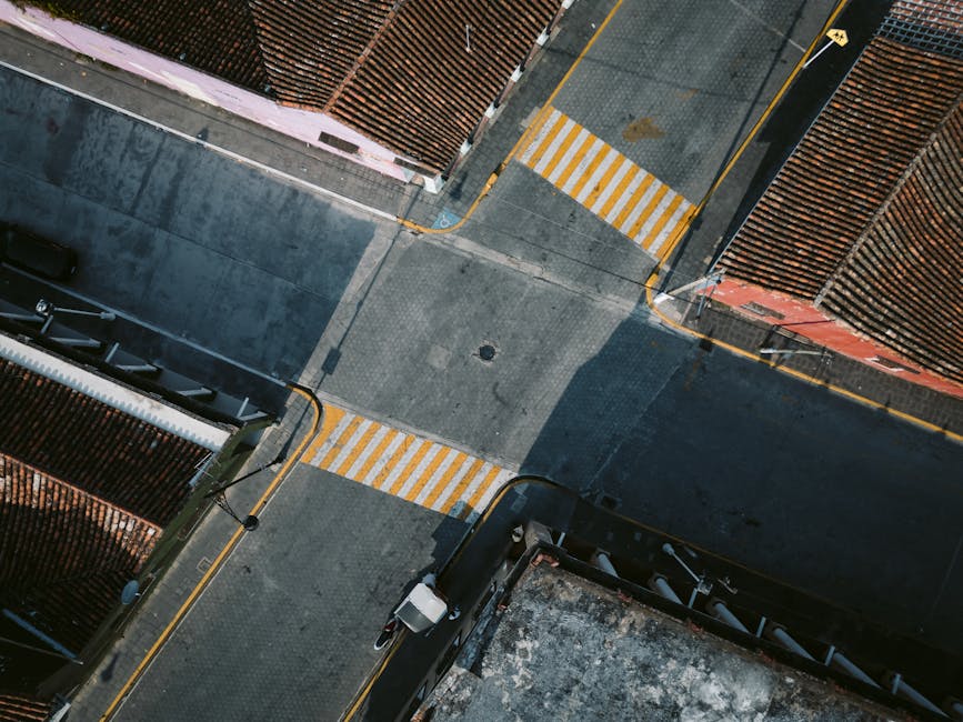 江底“穿针引线”!中国盾构技术再破世界级难题,江阴靖江隧道如何实现毫米级精准对接?