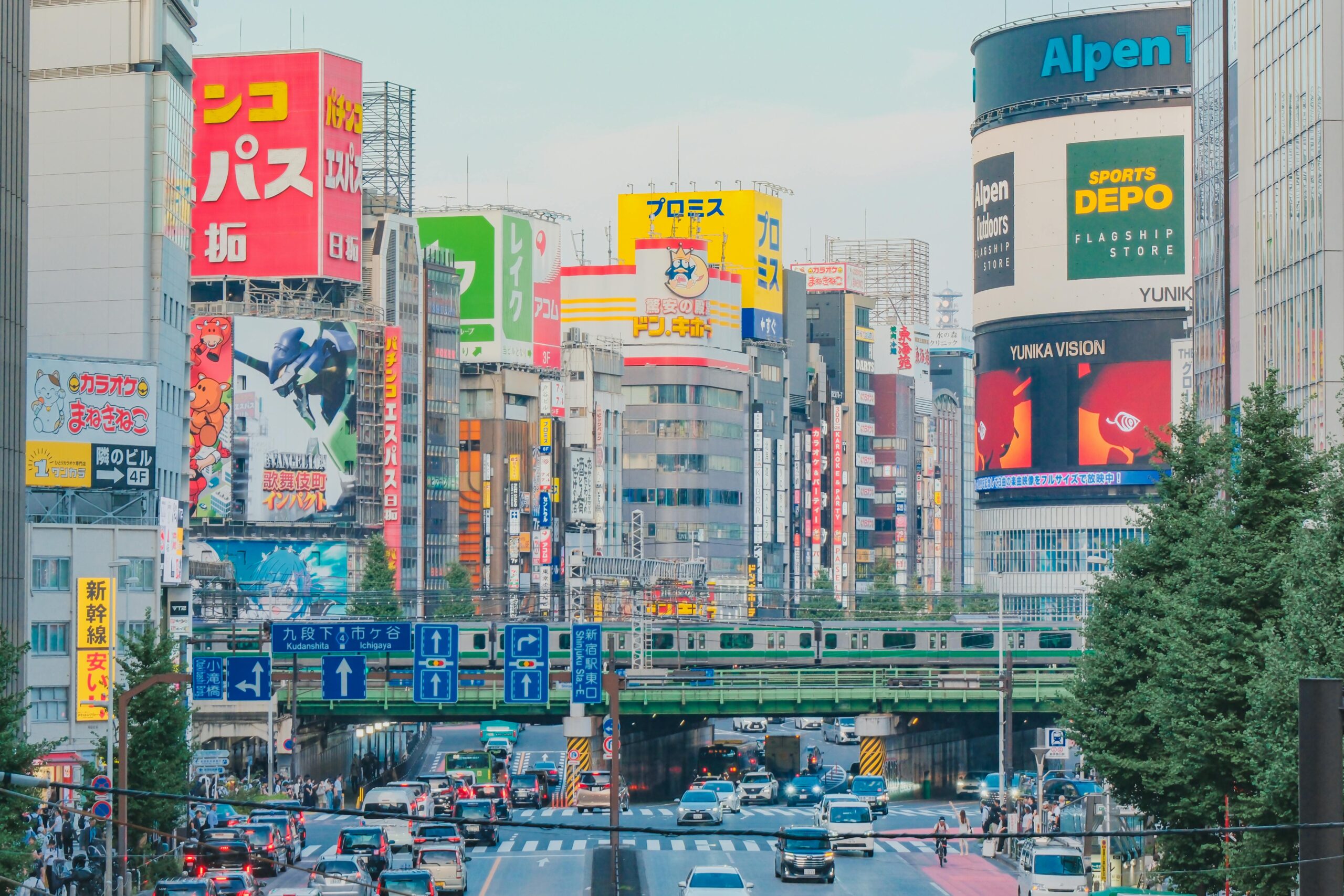 特朗普政府为何起诉加州小城？一场天然气禁令背后的美国能源战争