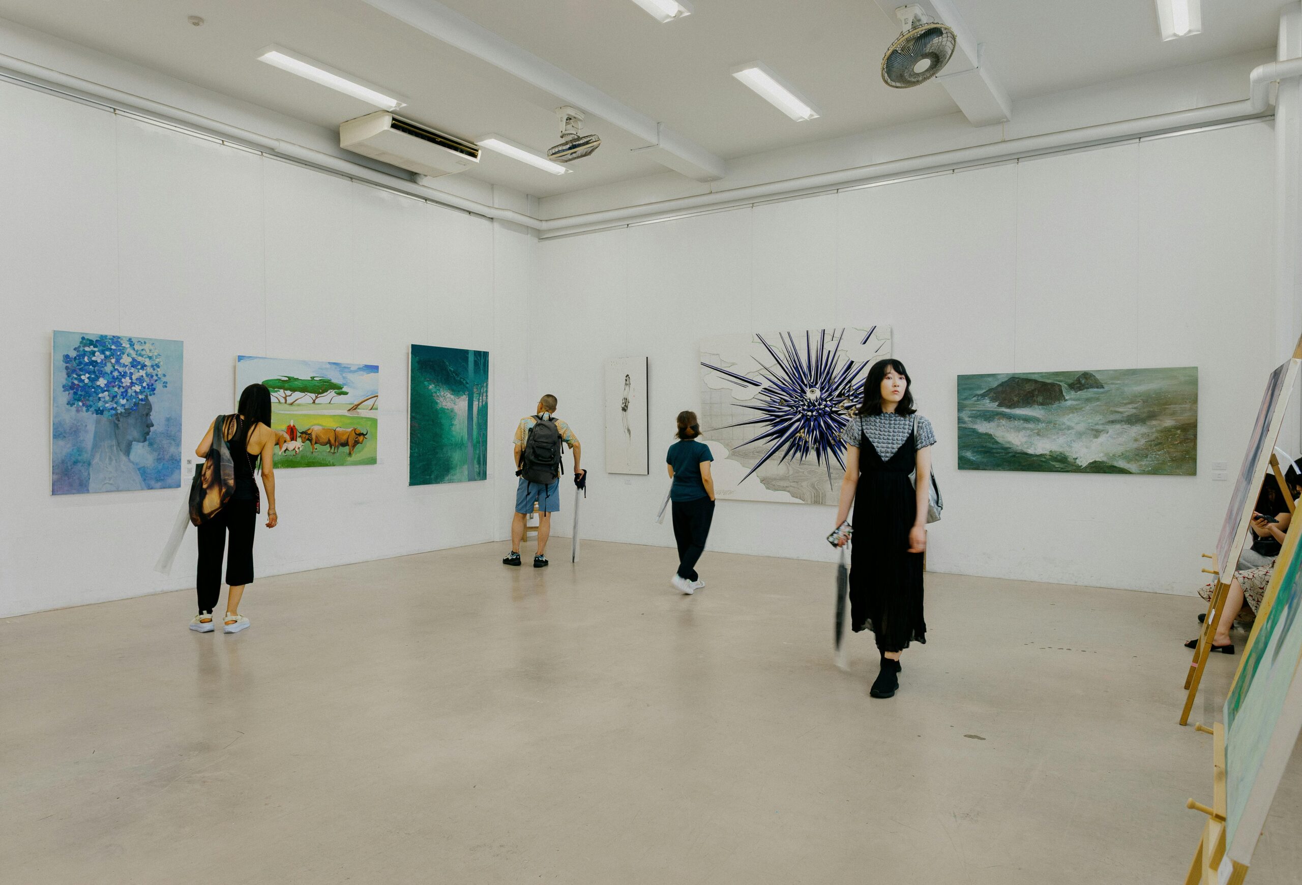 当学习溢出教室:酒吧、长凳与AI时代的教育革命