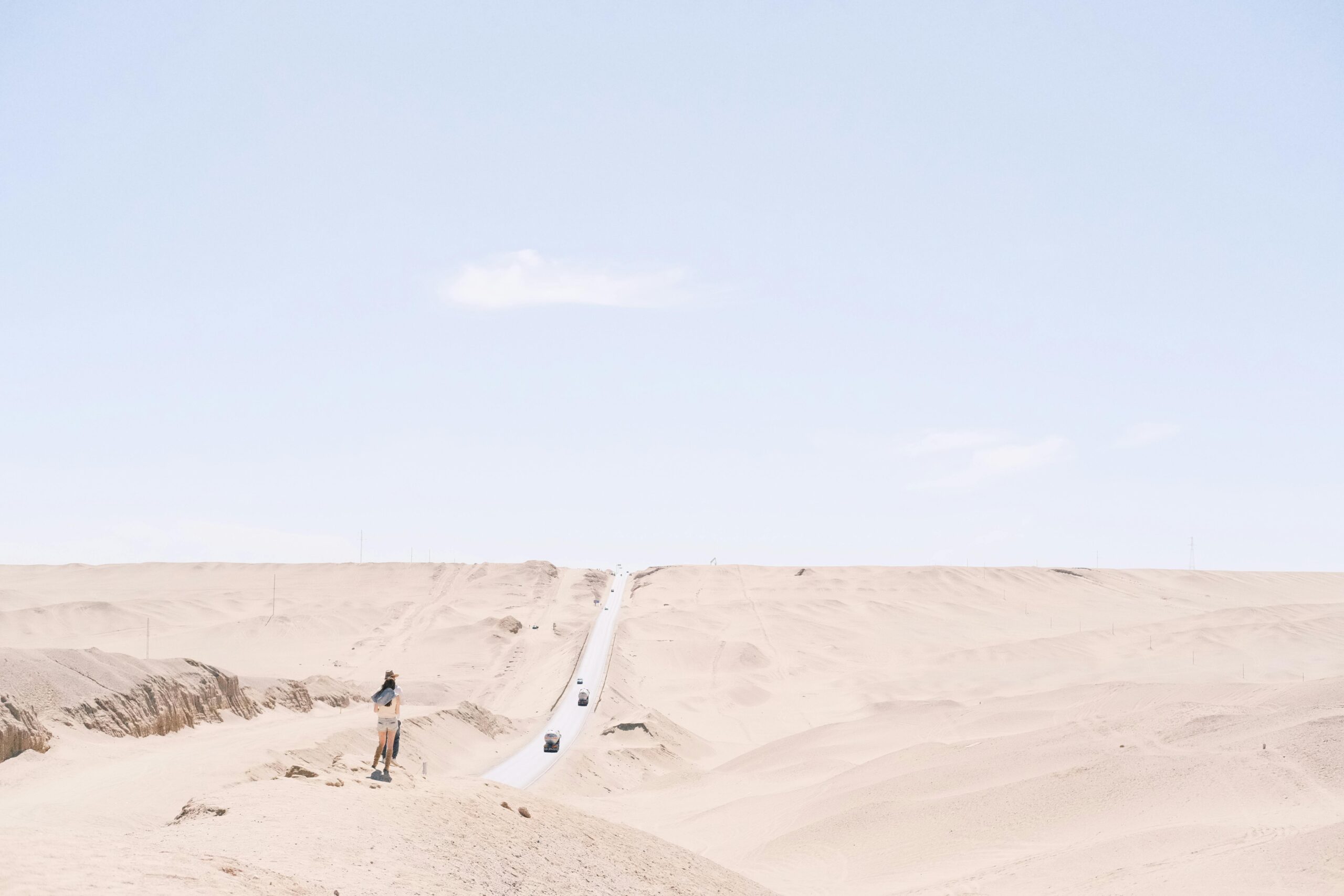 当《赤色沙漠》用AI作画：是艺术革新，还是创意枯竭的警钟？