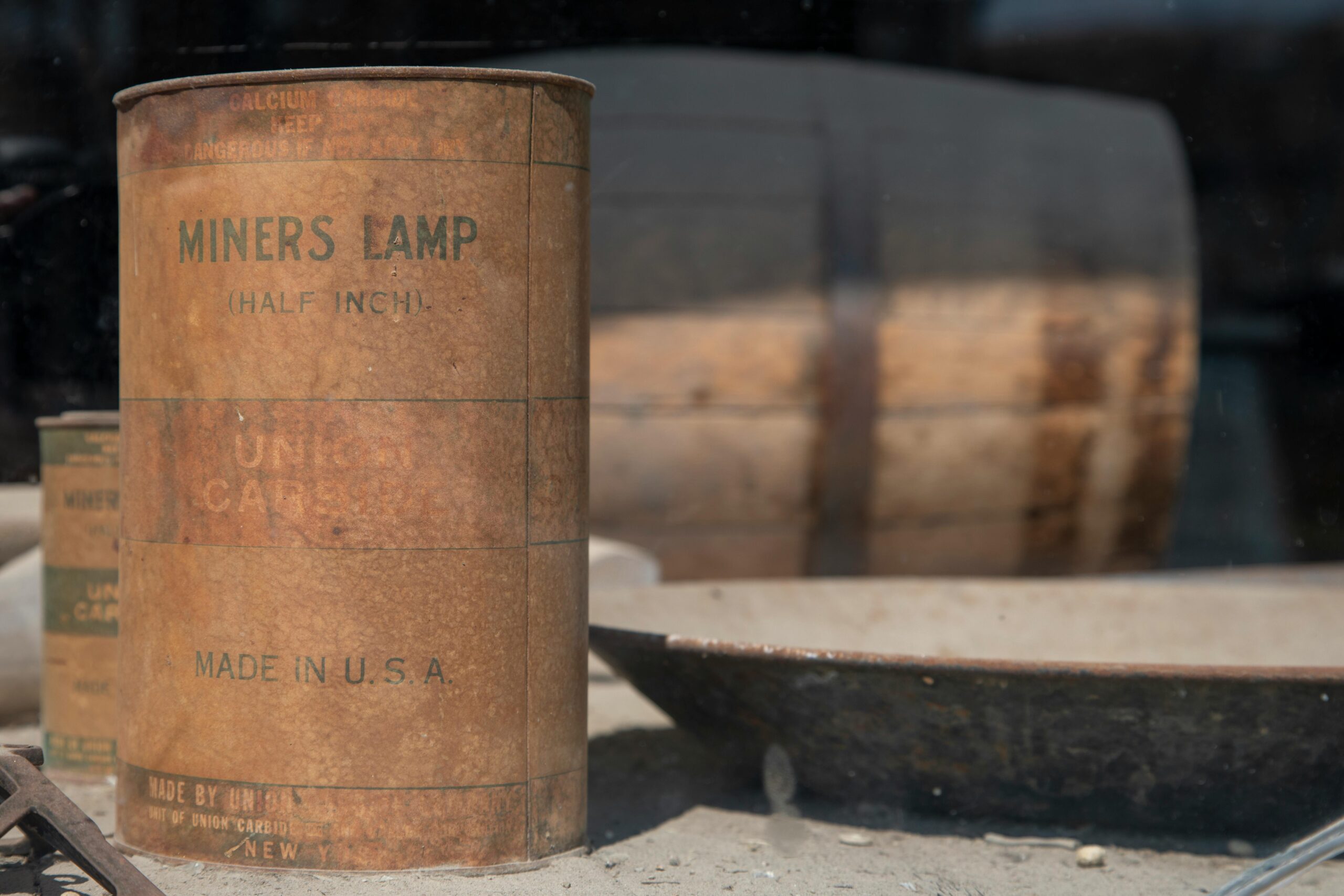 当AI开始“读”你的相册：Tinder的新功能，是浪漫助手还是隐私终结者？