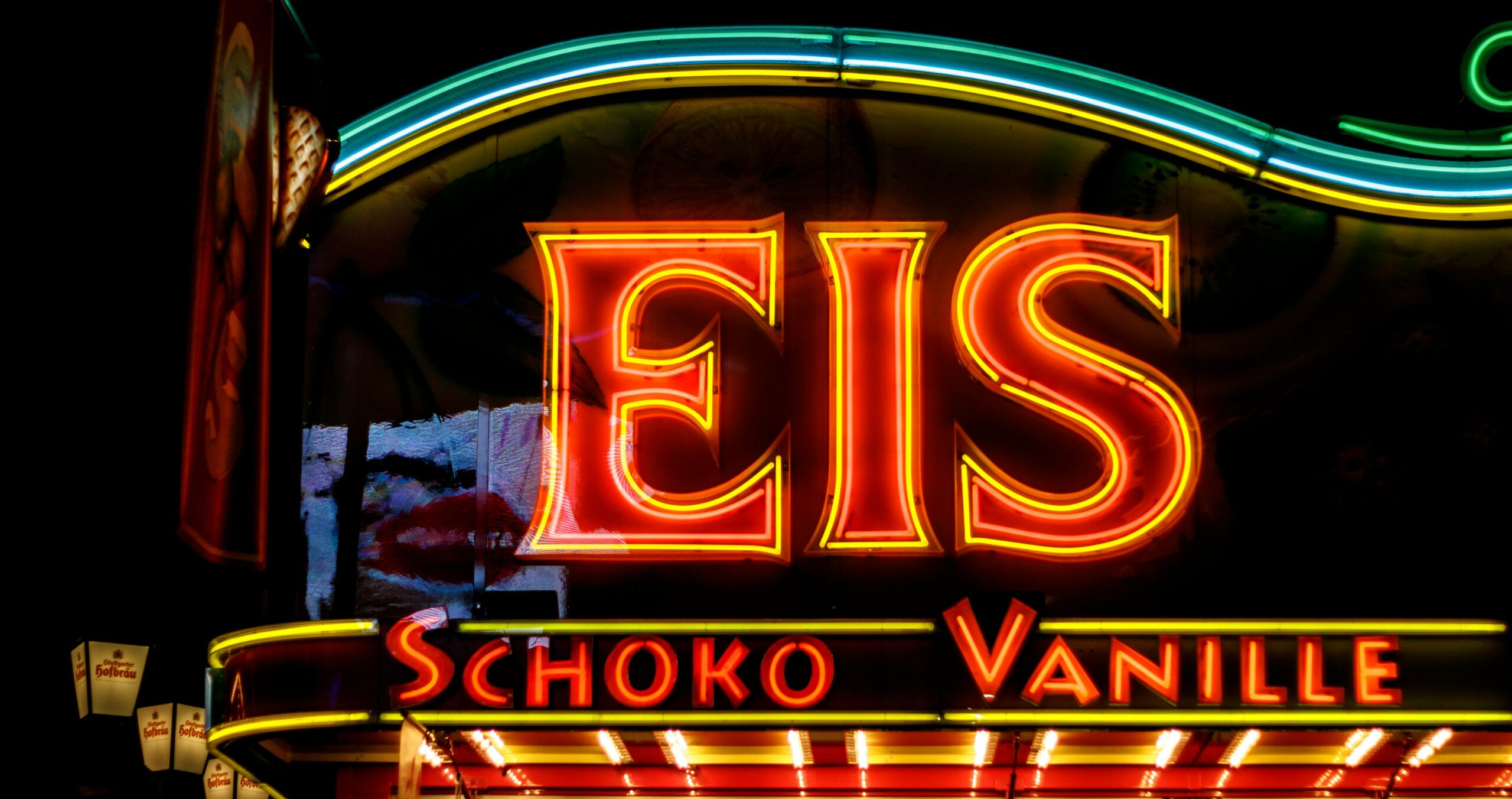 当Z世代用ChatGPT占卜未来：是科技福音，还是认知陷阱？