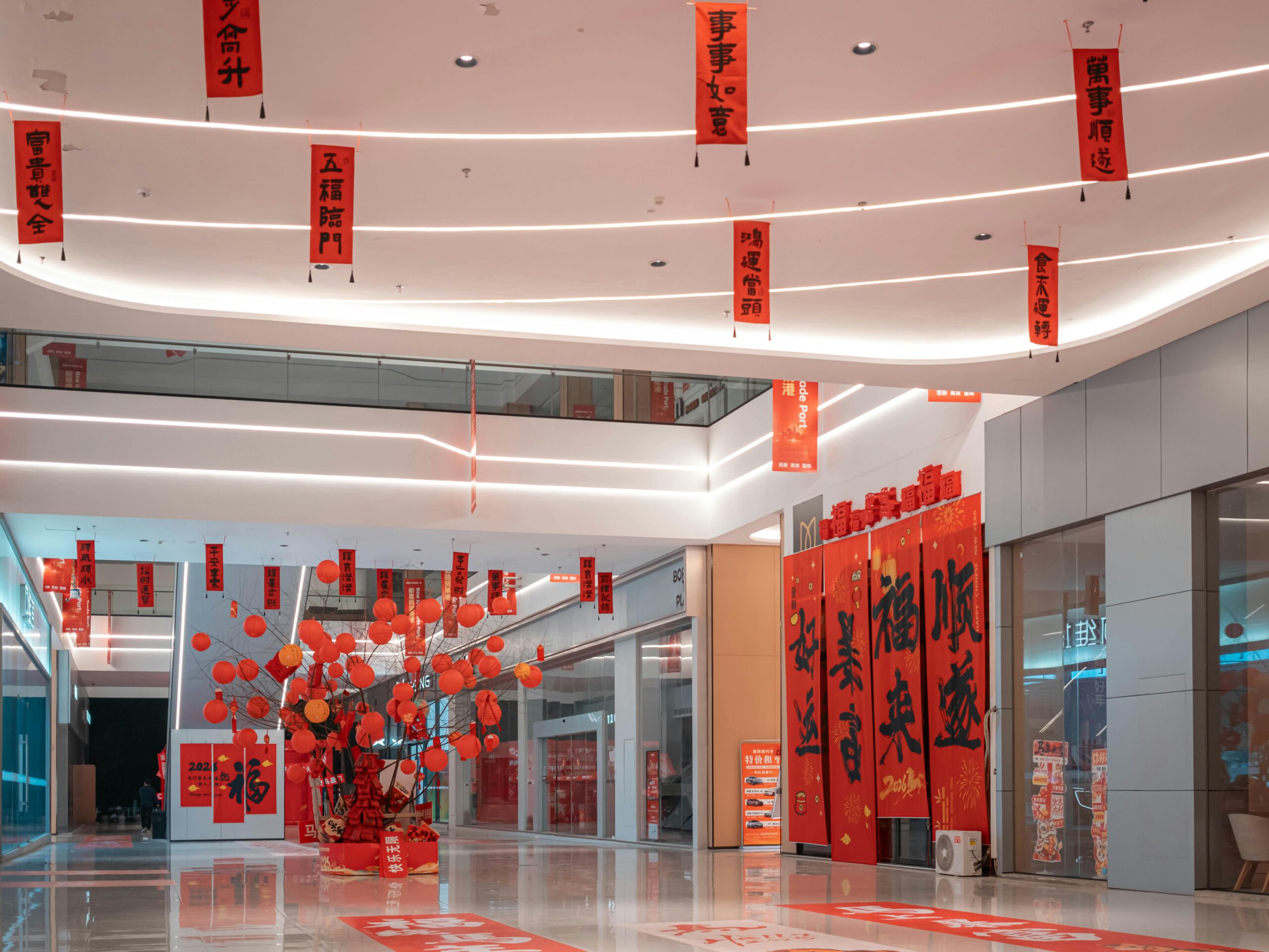 深度求索融资背后:中国AI巨头为何“不差钱”却要“拿小钱”?