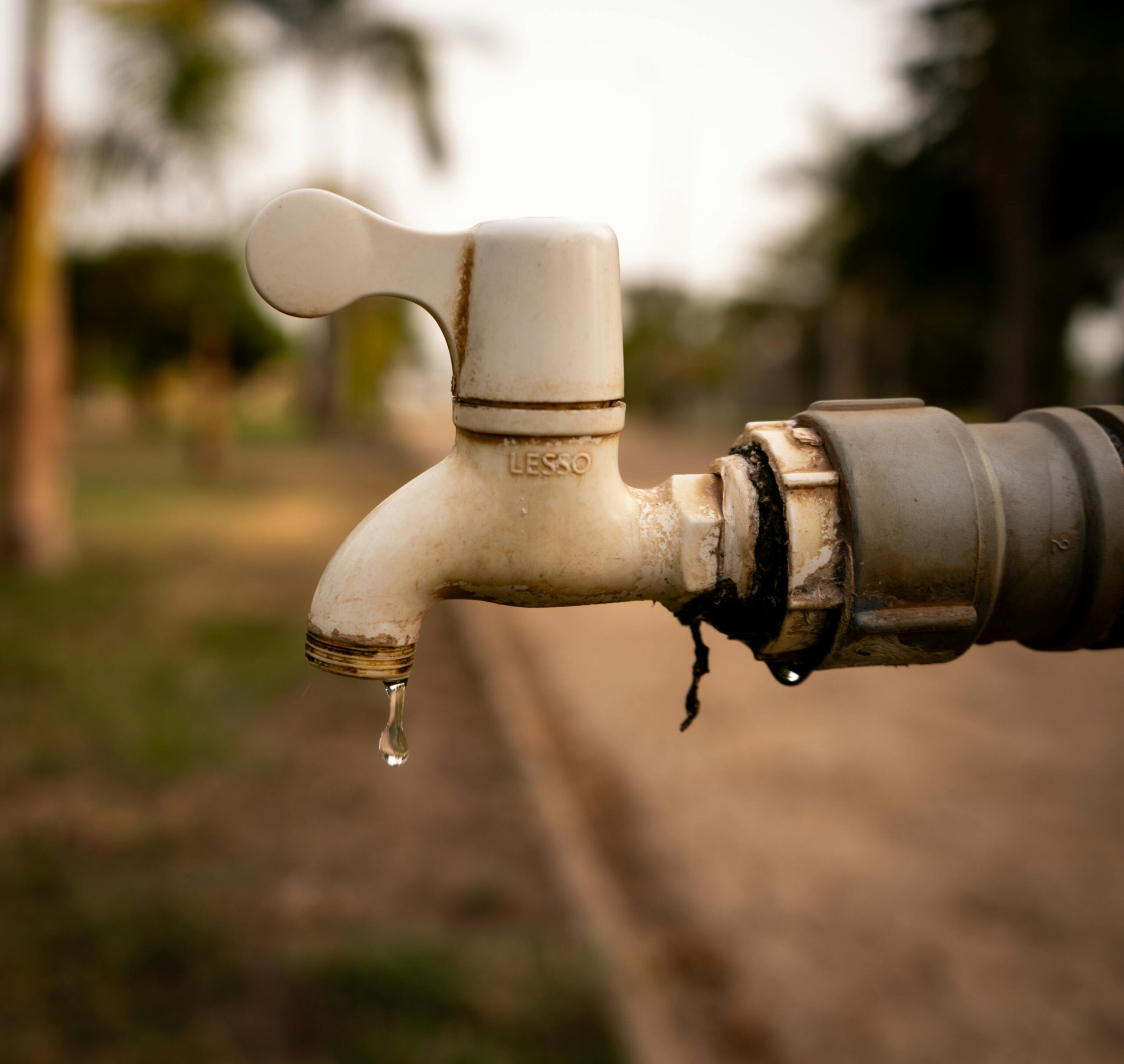 代码泄露背后的AI野心：Claude的“电子宠物”与常驻代理如何重塑人机关系？