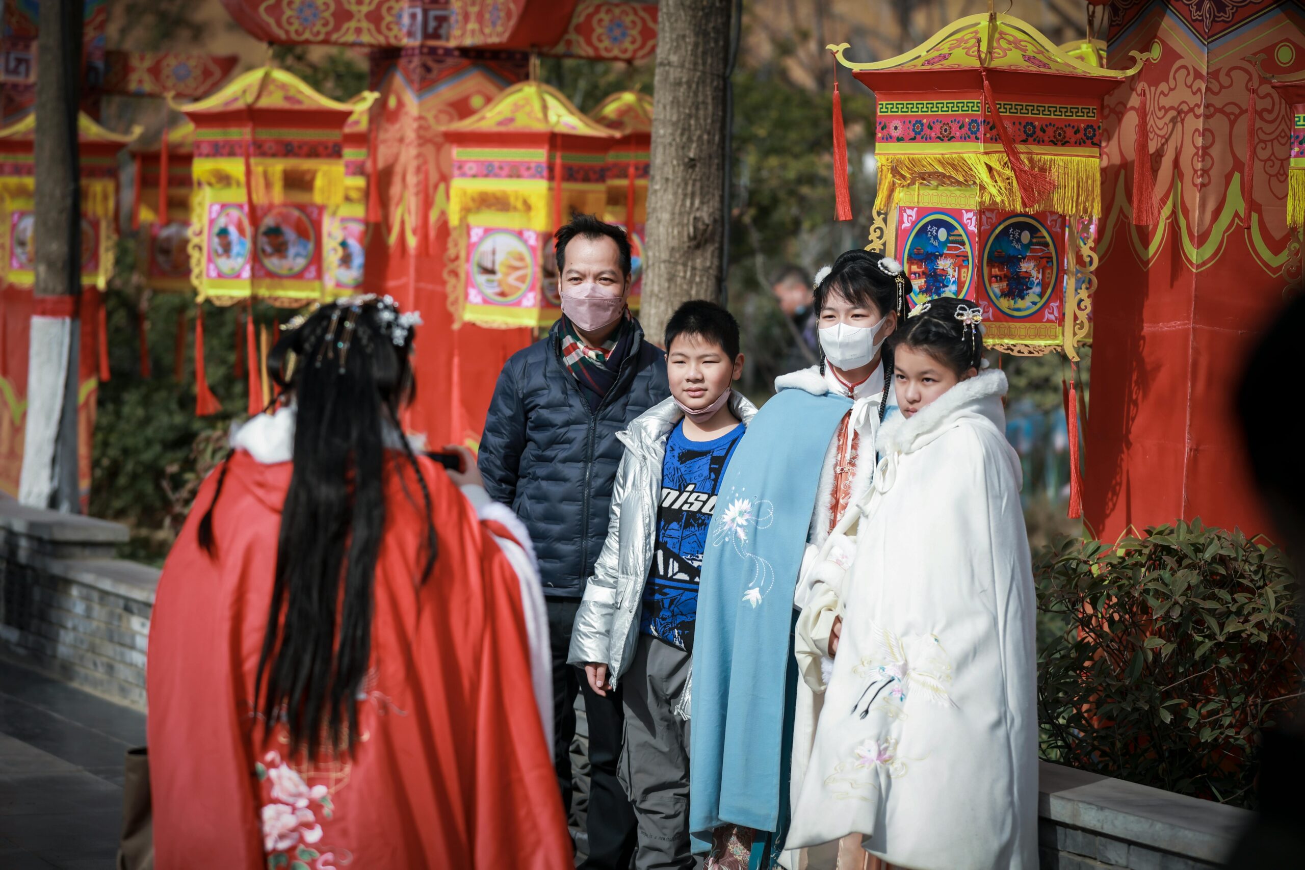 百度萝卜快跑陷瘫痪危机,中国紧急冻结无人驾驶出租车新牌照:一场关乎安全的冷静刹车