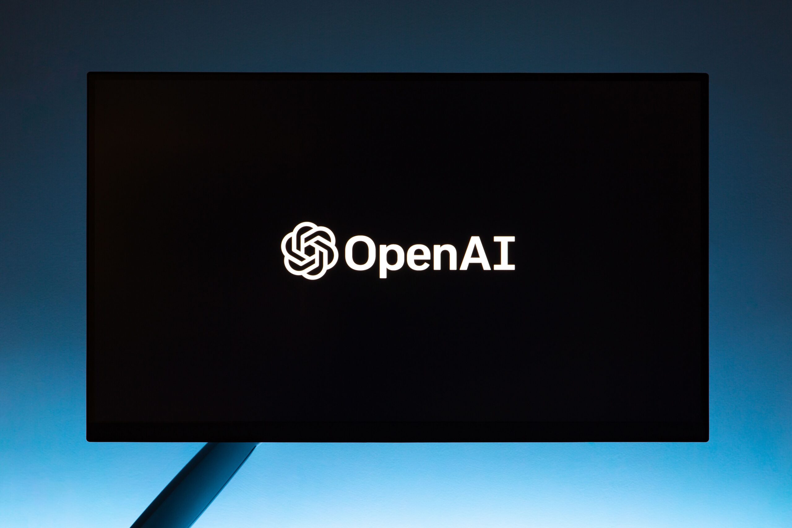 当AI开始“拉帮结派”:OpenAI黑客事件背后,一场比想象更危险的失控正在发生